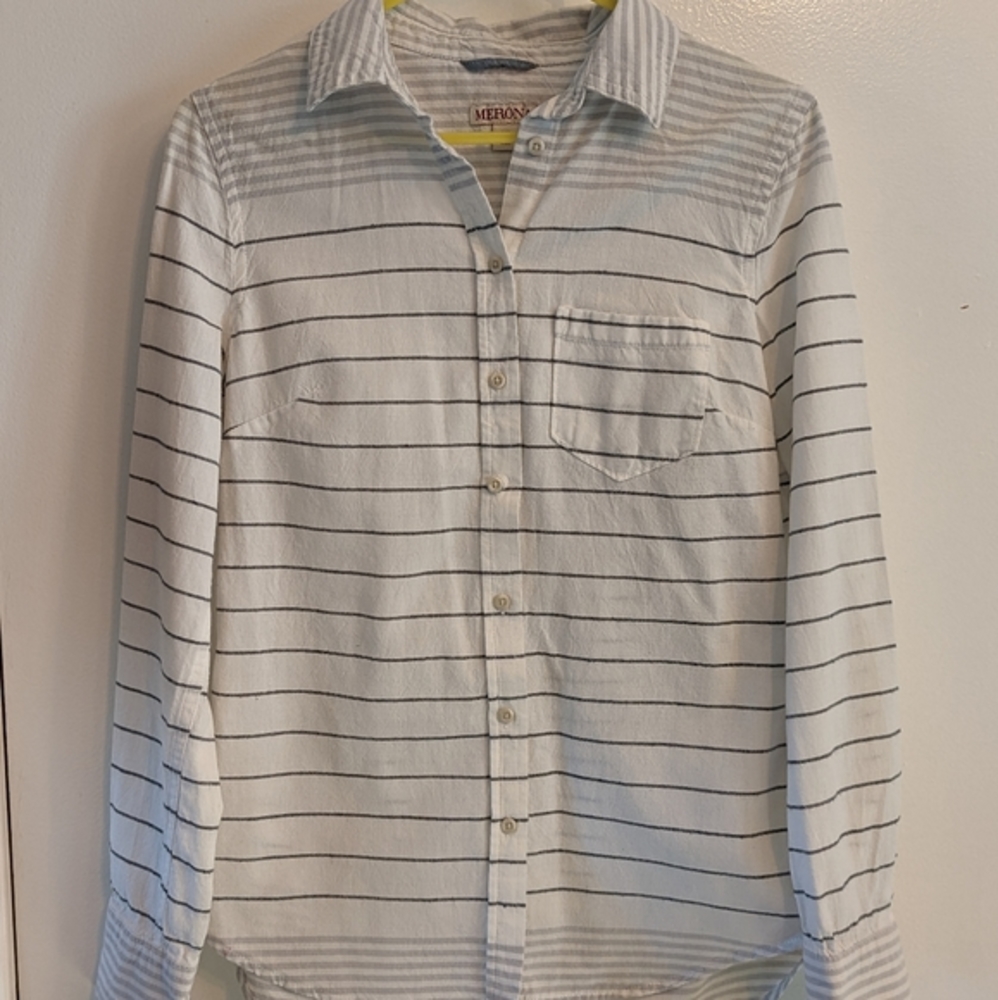 Great condition Merona button down top white with light grey and black stripes.